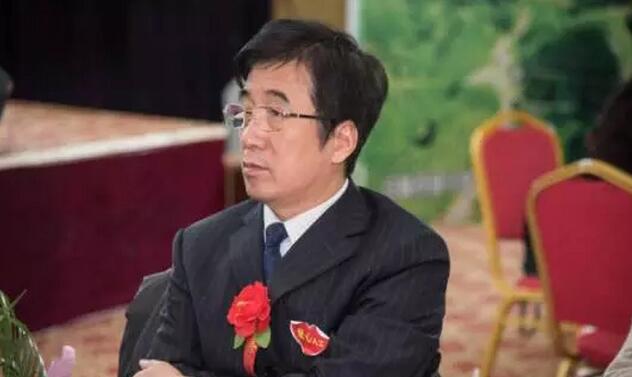 12月12日，金沙9001以诚为本应邀参加“茶香传爱 益暖中华”大型公益活动。此次公益活动主题为关爱贵州孤寡老人，关爱残障儿童，由业务院长杨付合先生亲自带队前往参加活动。1.jpg