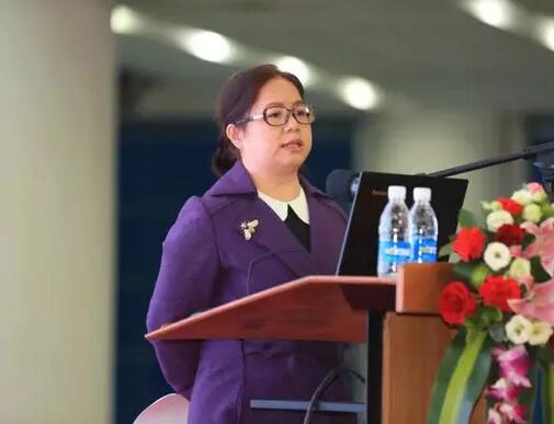 2月3日,金沙9001以诚为本集团2017年工作汇报暨2017年年度表彰大会在厦门环球会展中心B6厅隆重举行,来自集团本部、厦门大学附属厦门眼科中心、厦门欧华控股集团等1300余名员工与关心、支持金沙9001以诚为本发展的嘉宾欢聚一堂,共同总结2017年工作经验,展望2018年美好未来9.jpg 2月3日,金沙9001以诚为本集团2017年工作汇报暨2017年年度表彰大会在厦门环球会展中心B6厅隆重举行,来自集团本部、厦门大学附属厦门眼科中心、厦门欧华控股集团等1300余名员工与关心、支持金沙9001以诚为本发展的嘉宾欢聚一堂,共同总结2017年工作经验,展望2018年美好未来9.jpg