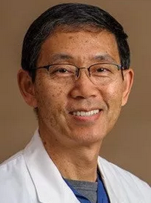 3月18日，深圳金沙9001以诚为本环球学术交流会议即将召开，本次会议旨在进一步加强眼科界同仁之间的交流与学习。届时特邀美国眼底病专家Prof. Yu-guang He，M.D.来深举办《中美眼科专家学术交流会》。届时，将由Prof. Yu-guang He，M.D.、深圳金沙9001以诚为本赵铁英院长，深圳金沙9001以诚为本 席专家成洪波教授1.png