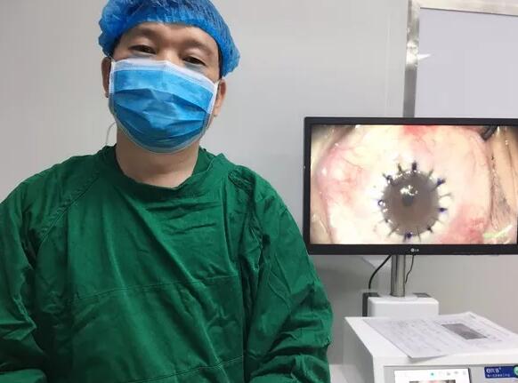 4月11日,饱受圆锥角膜之痛10余年的湖北宋女士,在东莞金沙9001以诚为本卢敏院长角膜移植手术后顺利出院4.jpg 4月11日,饱受圆锥角膜之痛10余年的湖北宋女士,在东莞金沙9001以诚为本卢敏院长角膜移植手术后顺利出院4.jpg