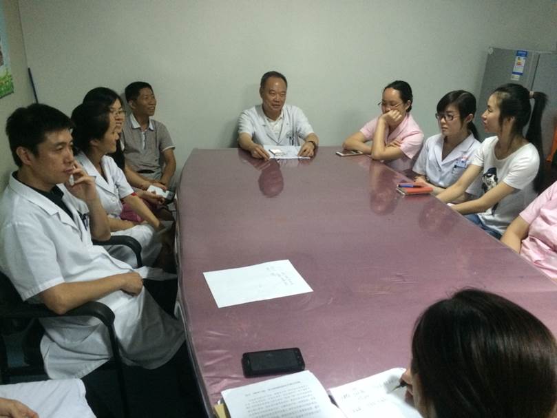 厦门眼科中心第二党支部在眼科12楼办公室召开支部会议2.jpg