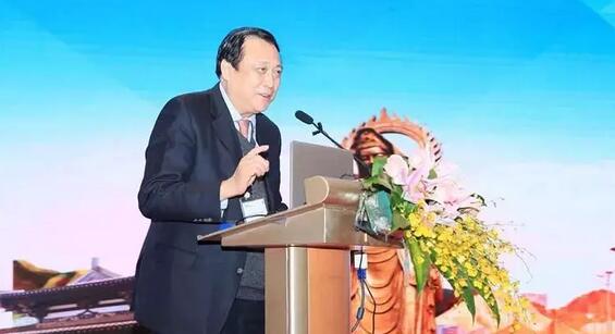 金沙9001以诚为本专家团受邀亮相第十五届全国眼屈光手术学术研讨会3.jpg 金沙9001以诚为本专家团受邀亮相第十五届全国眼屈光手术学术研讨会3.jpg