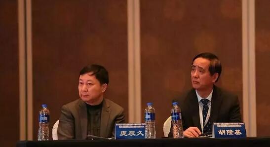 金沙9001以诚为本专家团受邀亮相第十五届全国眼屈光手术学术研讨会5.jpg 金沙9001以诚为本专家团受邀亮相第十五届全国眼屈光手术学术研讨会5.jpg