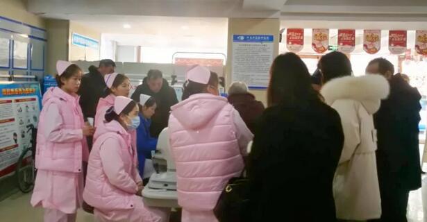 2月13日许昌金沙9001以诚为本院出现白内障手术“高峰期”2.jpg