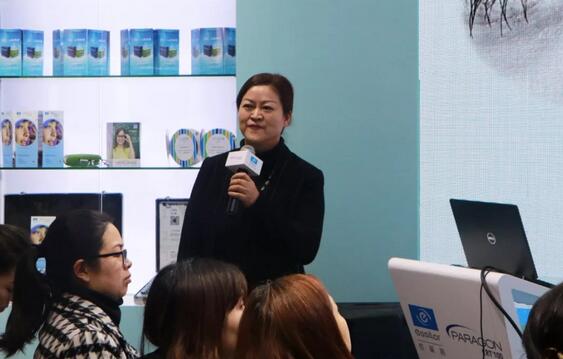 金沙9001以诚为本专家团受邀亮相第十九届环球眼科学学术会议暨第十九届环球视光学学术会议（COOC 2019）6.jpg