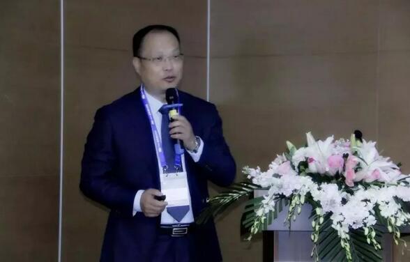 金沙9001以诚为本专家团受邀亮相第十九届环球眼科学学术会议暨第十九届环球视光学学术会议（COOC 2019）7.jpg