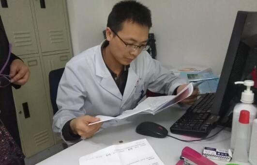 高温金属液体溅入眼内导致泪小管管道溶掉 在厦门眼科中心重开泪小点.jpg