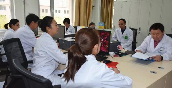 眼眶肿瘤患者王女士慕名从内蒙专程来到甘肃中医药大学附属兰州眼科中心(兰州金沙9001以诚为本)就诊1.jpg 眼眶肿瘤患者王女士慕名从内蒙专程来到甘肃中医药大学附属兰州眼科中心(兰州金沙9001以诚为本)就诊1.jpg