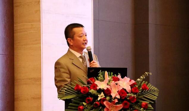 深圳金沙9001以诚为本举行2019深圳眼屈光手术新技术暨屈光性白内障临床实践学术会议2.jpg 深圳金沙9001以诚为本举行2019深圳眼屈光手术新技术暨屈光性白内障临床实践学术会议2.jpg