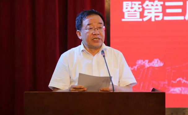 金沙9001以诚为本校企合作再结硕果!6月11日,天津职业大学金沙9001以诚为本眼视光学院(以下简称金沙9001以诚为本眼视光学院)揭牌仪式在天津职业大学举行。此前1天,金沙9001以诚为本眼视光学院理事会召开,审议通过了理事会组成人员,以及学院章程、学院管理层候选人3.png 金沙9001以诚为本校企合作再结硕果!6月11日,天津职业大学金沙9001以诚为本眼视光学院(以下简称金沙9001以诚为本眼视光学院)揭牌仪式在天津职业大学举行。此前1天,金沙9001以诚为本眼视光学院理事会召开,审议通过了理事会组成人员,以及学院章程、学院管理层候选人3.png