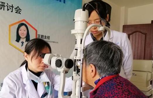 为何有白内障术后也不戴老花镜?听衡水同瑞眼科医生怎么说22.jpg 为何有白内障术后也不戴老花镜?听衡水同瑞眼科医生怎么说22.jpg