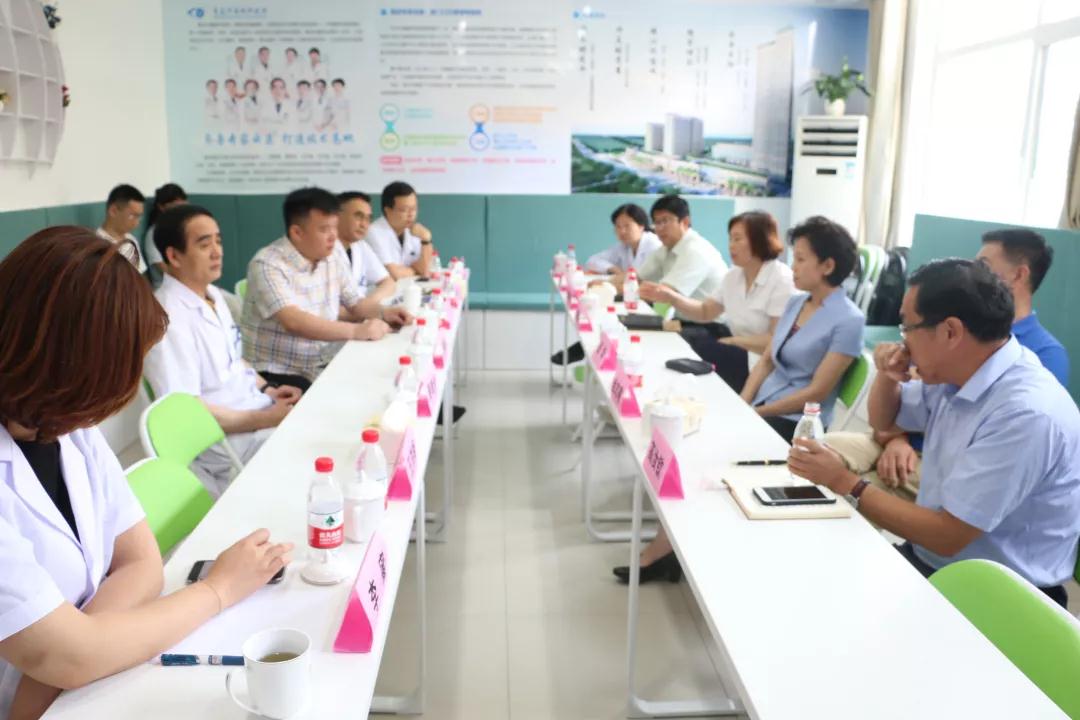 市学生视力不良调研组莅临青岛金沙9001以诚为本调研