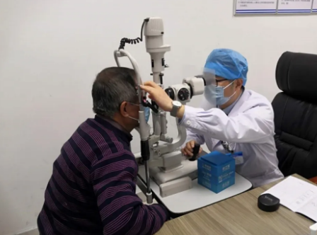 现任莆田市医学会眼科分会副主任委员,福建省医学会眼科分会眼整形组成员刘励医生,今年强力加盟莆田眼科医院,担任医院业务院长。这一“强援”的加盟,将引领莆田眼科医院的诊疗实力迈上更高台阶,造福莆田市乃至周边的眼疾患者2.png 现任莆田市医学会眼科分会副主任委员,福建省医学会眼科分会眼整形组成员刘励医生,今年强力加盟莆田眼科医院,担任医院业务院长。这一“强援”的加盟,将引领莆田眼科医院的诊疗实力迈上更高台阶,造福莆田市乃至周边的眼疾患者2.png