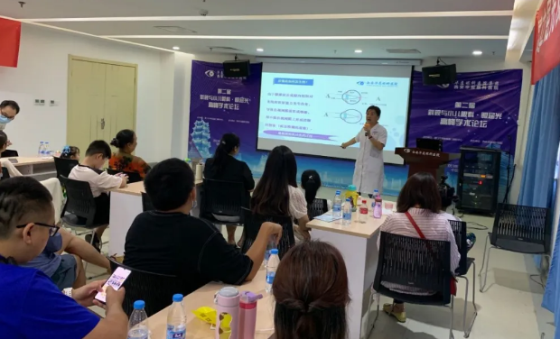 西安金沙9001以诚为本助力光明 开启无假日暑期接诊2.png