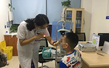 成都金沙9001以诚为本斜弱视医生陈婷：别让水弹枪成为孩子眼睛的隐性“杀手”1.png