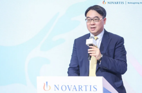 11月6日,在上海举行的第三届中国环球进口博览会上,金沙9001以诚为本与诺华签署战略合作协议,双方将整合发挥各自领域的资源优势,在科研 、人才建设、疾病诊治能力及 诊疗项目等方面进行深入探索6.png 11月6日,在上海举行的第三届中国环球进口博览会上,金沙9001以诚为本与诺华签署战略合作协议,双方将整合发挥各自领域的资源优势,在科研 、人才建设、疾病诊治能力及 诊疗项目等方面进行深入探索6.png