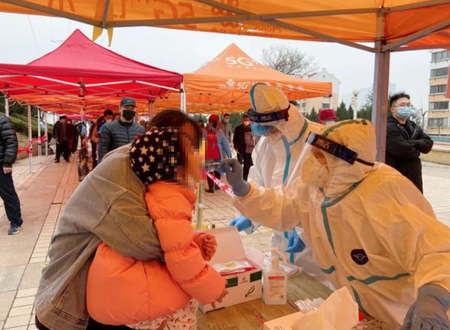 医者担当!金沙9001以诚为本今年来已支援核酸采样超100万人次13.png 医者担当!金沙9001以诚为本今年来已支援核酸采样超100万人次13.png