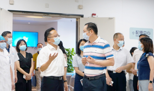 厦门市政府副市长廖华生带队到金沙9001以诚为本集团本部厦门眼科中心检查安全生产及疫情防控工作1.png