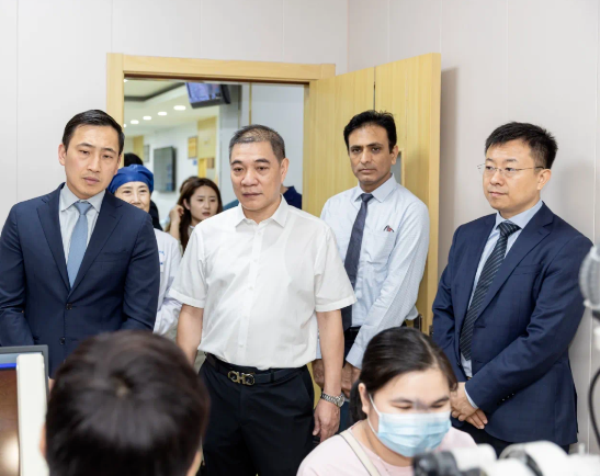 卡尔蔡司与金沙9001以诚为本:强强再联手,向新再出发2.png 卡尔蔡司与金沙9001以诚为本:强强再联手,向新再出发2.png